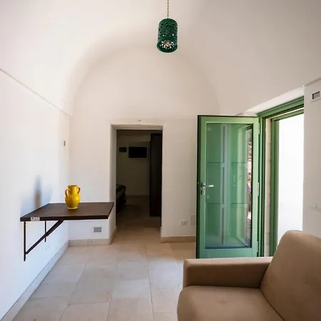 Charming Trulli With Pool & Jacuzzi Вилла Альберобелло