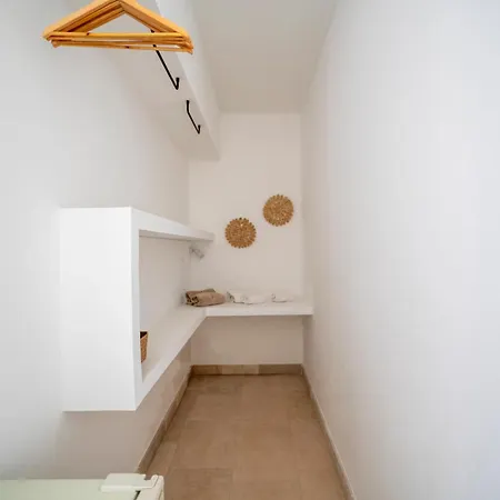 Villa Charming Trulli With Pool & Jacuzzi *