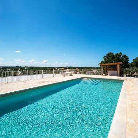 Charming Trulli With Pool & Jacuzzi
