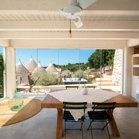 Charming Trulli With Pool & Jacuzzi Villa
