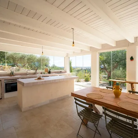 Вилла Charming Trulli With Pool & Jacuzzi *
