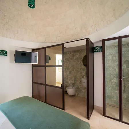 Вилла Charming Trulli With Pool & Jacuzzi *