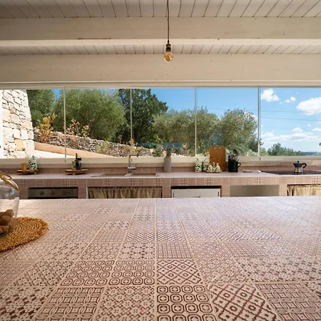 Charming Trulli With Pool & Jacuzzi Villa Alberobello