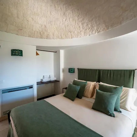Charming Trulli With Pool & Jacuzzi * Alberobello