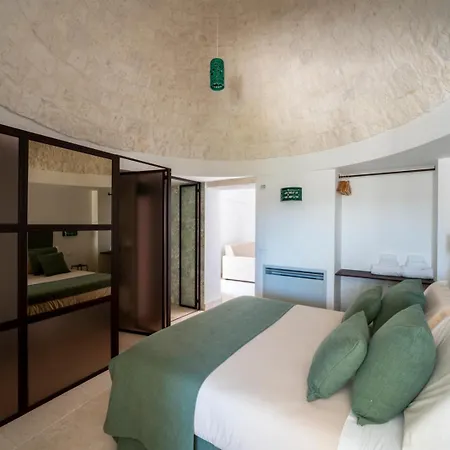 Charming Trulli With Pool & Jacuzzi Вилла Альберобелло