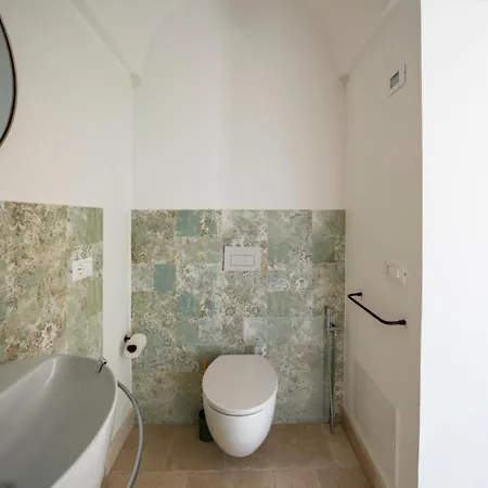 Вилла Charming Trulli With Pool & Jacuzzi Альберобелло