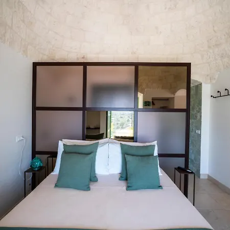 Charming Trulli With Pool & Jacuzzi Villa *